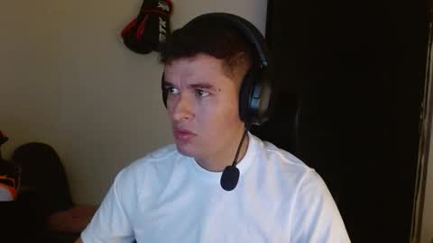 Snapshot of miaou_miaou chatting on October 5, 12:19 am miaou_miaou online show from October 5, 12:19 am