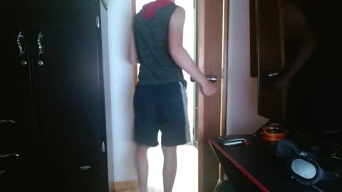 Snapshot of miaou_miaou chatting on February 8, 4:03 am miaou_miaou online show from February 8, 4:03 am