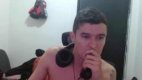 Snapshot of miaou_miaou chatting on October 11, 10:46 pm miaou_miaou online show from October 11, 10:46 pm