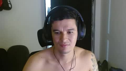 Snapshot of miaou_miaou chatting on November 1, 12:33 am miaou_miaou online show from November 1, 12:33 am