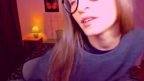 Mia online show from January 26, 9:40 pm