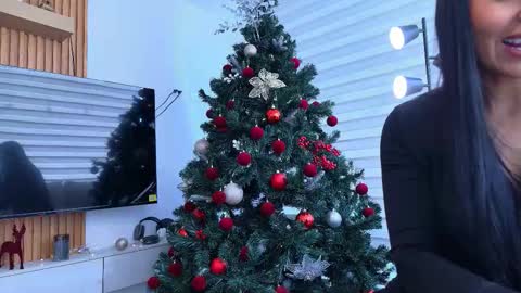 My name is Mia  Please say hello I like to chat with you. If you have requests or dirty talk please use tip online show from December 15, 1:29 pm