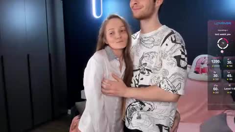 Mia online show from November 24, 3:33 pm