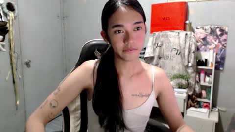 Mia online show from March 23, 6:46 pm