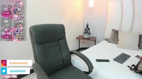 Mia Villalobos online show from October 12, 4:43 pm