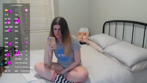 Mia  online show from February 8, 8:42 pm