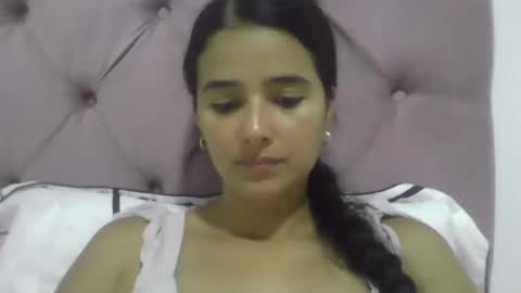 micaelamoreno18 online show from May 31, 2:21 am