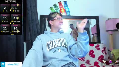 michael independent model  online show from April 11, 12:59 am