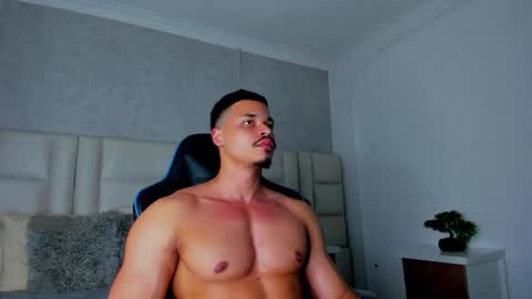 Michael online show from December 5, 7:07 am