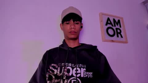 michael_vidal online show from November 20, 9:12 pm