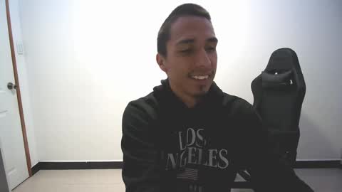 Snapshot of michaelhotbbc chatting on September 24, 3:35 am Michael online show from September 24, 3:35 am