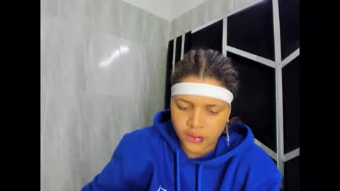 michell_rs online show from March 3, 4:58 am