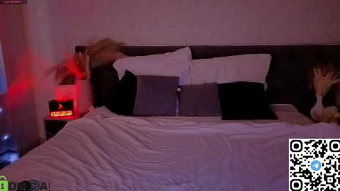 michelle_blond online show from April 28, 2:27 am