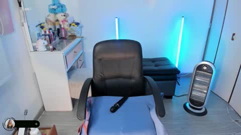 Michelle online show from November 14, 12:13 am