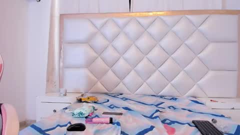 michelleblair1 online show from March 26, 2:44 pm