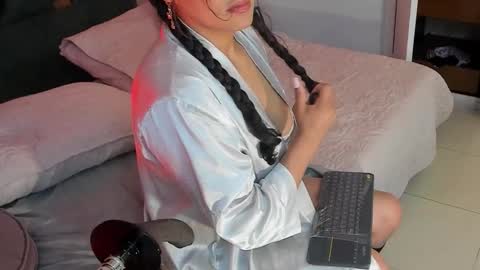 Micki online show from September 19, 12:09 pm