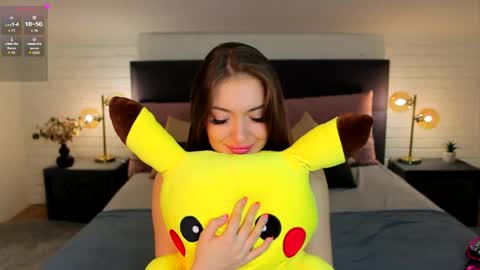 micky___love online show from June 4, 7:53 pm