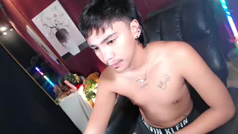 Kitty online show from May 6, 8:59 pm