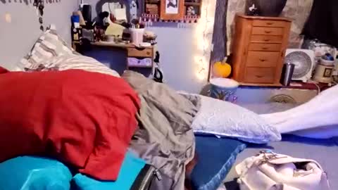 midnightseducer1 online show from April 12, 3:43 am