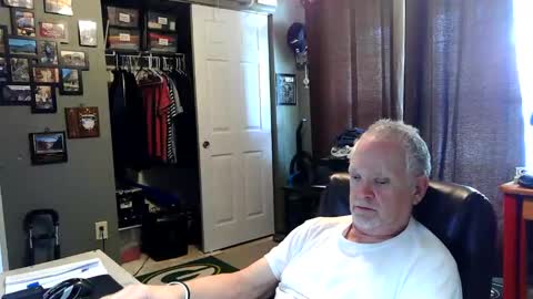 midwestdad09 online show from May 27, 6:27 pm