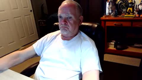 midwestdad09 online show from April 7, 11:40 pm