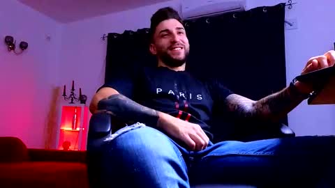 MightyAaron online show from October 2, 3:05 am