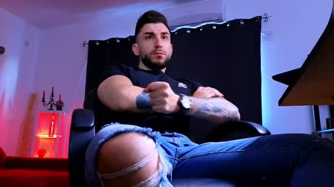 MightyAaron online show from January 14, 6:54 am