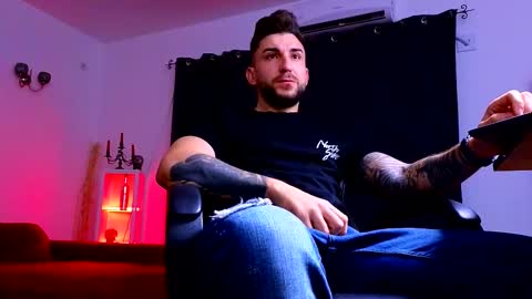 MightyAaron online show from September 29, 2:32 am