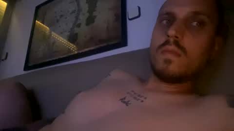 migueeeeeeel online show from July 29, 11:54 am