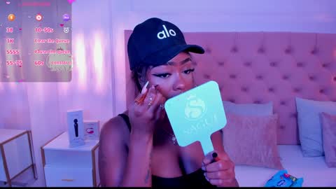 Miia Schwarz  online show from January 13, 10:35 pm