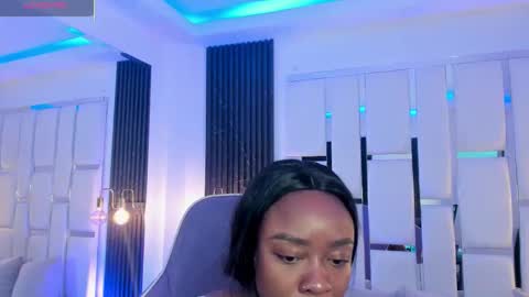 Miia Schwarz  online show from February 4, 12:09 pm