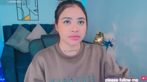 Snapshot of miiaa7_ chatting on October 27, 7:36 pm Ma is my name I invite you to check out my wish list for my birthday  online show from October 27, 7:36 pm