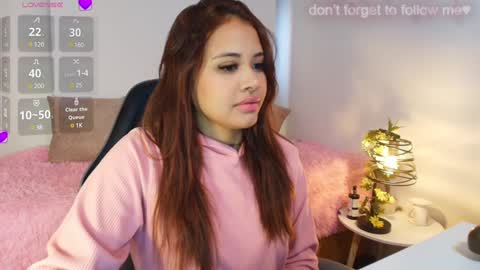 Snapshot of miiaa7_ chatting on January 8, 8:39 pm Ma is my name I invite you to check out my wish list for my birthday  online show from January 8, 8:39 pm