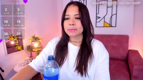 Snapshot of miiaa7_ chatting on January 14, 12:43 am Ma is my name I invite you to check out my wish list for my birthday  online show from January 14, 12:43 am