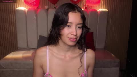 miiaa_evans1 online show from February 16, 8:18 pm