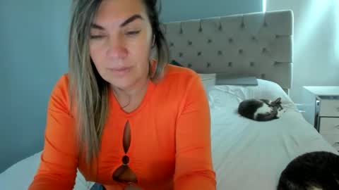 samantha online show from December 3, 5:35 pm