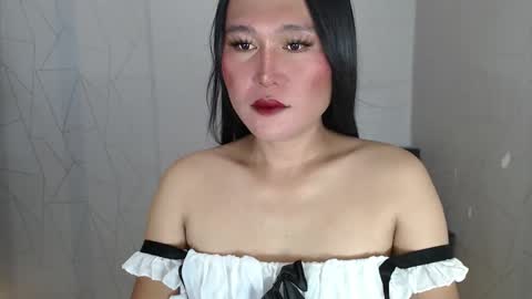 Hi im Avah online show from March 24, 5:02 am