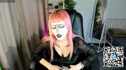 Mika online show from April 11, 8:18 am