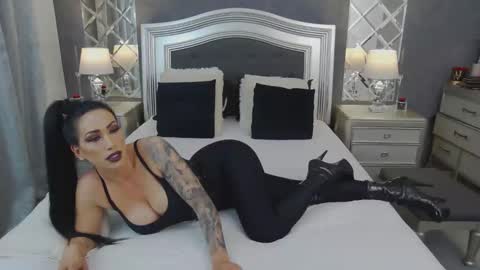 Mikaela online show from May 22, 3:13 am