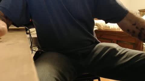 Snapshot of mike694fun chatting on October 1, 11:47 pm mike694fun online show from October 1, 11:47 pm