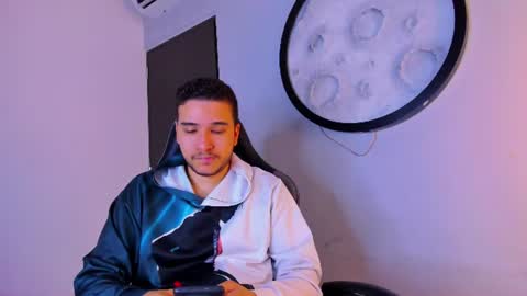 Mike  online show from July 9, 11:47 am