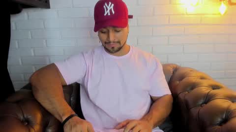 Snapshot of mike_estevess chatting on February 27, 3:08 am   online show from February 27, 3:08 am