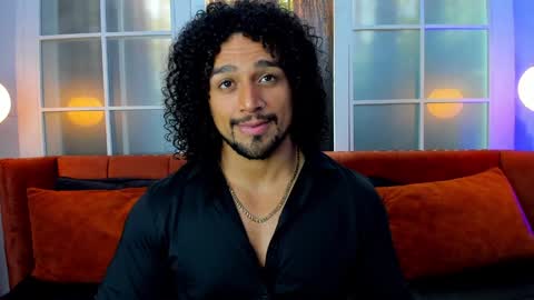 Snapshot of mike_estevess chatting on February 8, 1:54 pm   online show from February 8, 1:54 pm