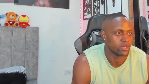 Snapshot of mike_kilian1 chatting on October 16, 6:40 pm mike kilian1 online show from October 16, 6:40 pm