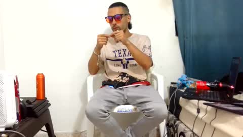 mike_leonrey22 online show from December 22, 12:39 am