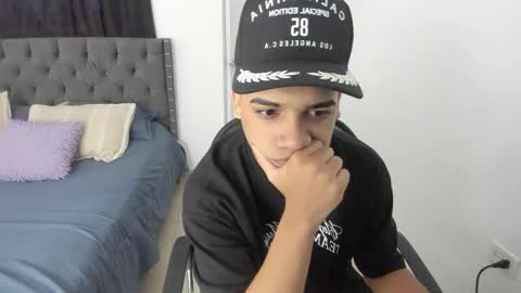 mike_master9 online show from October 6, 11:28 am