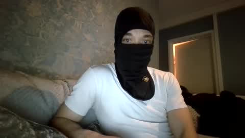 mikelovejones online show from March 8, 8:35 pm