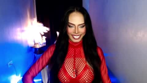 Mistress MikeyAlawi online show from April 4, 10:33 am