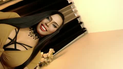 Mistress MikeyAlawi online show from February 24, 3:33 am