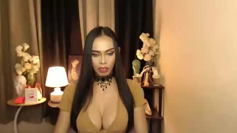 Mistress MikeyAlawi online show from February 3, 11:31 am